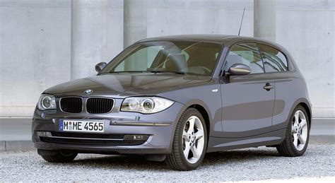 The bmw e39 is the fourth generation of the bmw 5 series range of executive cars, which was manufactured from 1995 to 2004.it was launched in the sedan body style, with the station wagon body style (marketed as touring) introduced in 1996. BMW Série 1 occasion : avis, prix, guide d'achat - Auto ...