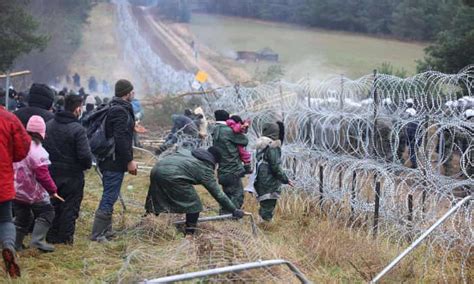 Merkel Appeals To Putin To Intervene In Belarus Border Crisis Poland
