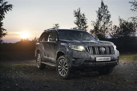 Prices for the 2018 toyota landcruiser prado range from $39,990 to $88,888. Facelifted 2018 Toyota Land Cruiser Yours From £32,795 In UK | Carscoops
