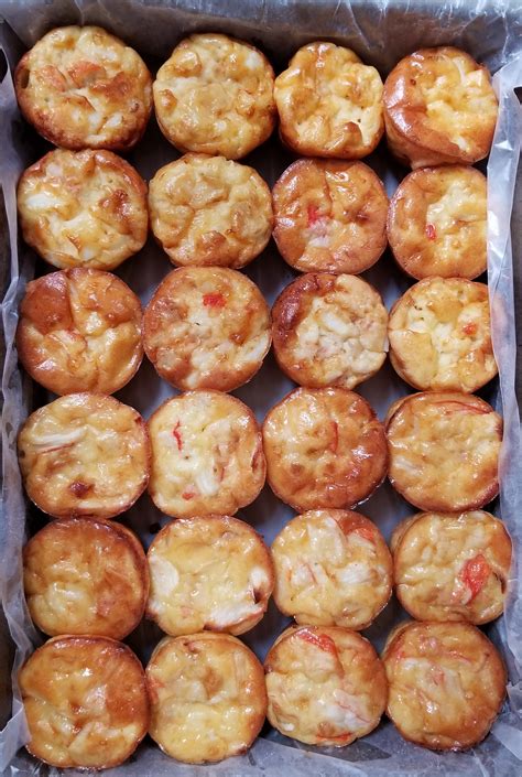 Add wine, and cook for 1 minute. Crustless Crab Quiche 🦀 Super easy recipe and absolutely ...
