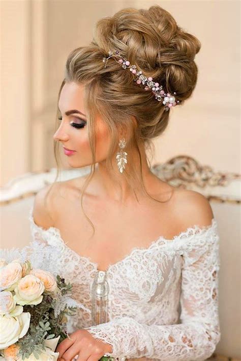 18 Gorgeous Wedding Bun Hairstyles See More Weddingforward