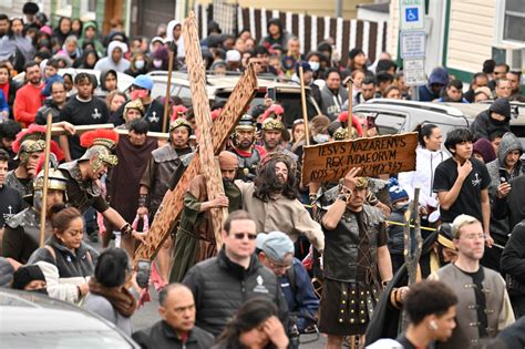 Passion Of Christ Reenacted On Good Friday In Paterson Diocese Of