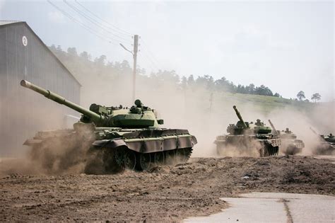 Russia To Prepare Soviet Era T 62m Tanks To Replenish Reserves
