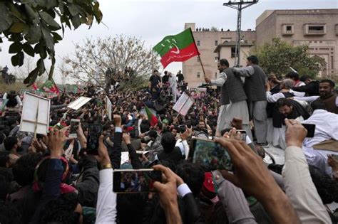 Pakistan Bans Media Broadcasts Of Ex Pm Imran Khan Speeches Ap News