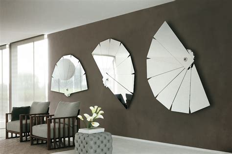 Mirrors In The Décor Womens Magazine Advice For Health