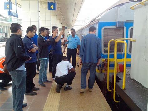 Shuttle timur adalah siri perkhidmatan dmu harian sepanjang laluan pantai timur, atau lebih dikenali di luar negara sebagai jungle railway antara shuttle timur train tickets are now available online from the ktmb integrated ticketing system (kits). SPAD: LAWATAN PANTAI TIMUR ~ SUARA KESATUAN PEKERJA ...