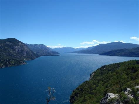 The lake spans the border of chile and argentina and is known as lago o'higgins in chile but lago san martin in argentina. 6 Tasik Paling Luas Dan Dalam Di Dunia | Iluminasi