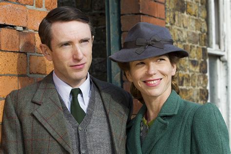 Police Hunt For Missing Foyles War Actress Honeysuckle Weeks Amid