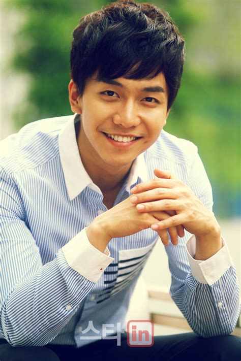 His nicknames are ballad prince, heodang, nation's um chin dal. Filebook: Lee Seung Gi's Charm