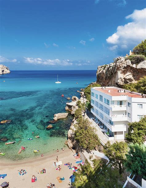The cala san vicente is a small holiday village located on the northwest coast of the island of mallorca, in the town of pollensa. Cala San Vicente - Dovolená 2017 - CK FISCHER