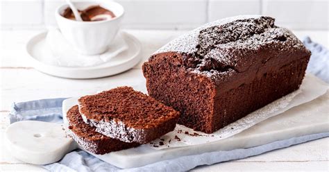 Das mehl mit dem backpulver und kakao darüber sieben und alles mit den walnüssen, orangenabrieb und orangensaft zu einem glatten teig verrühren. Nutellakuchen | Die besten Backrezepte mit Gelinggarantie ...