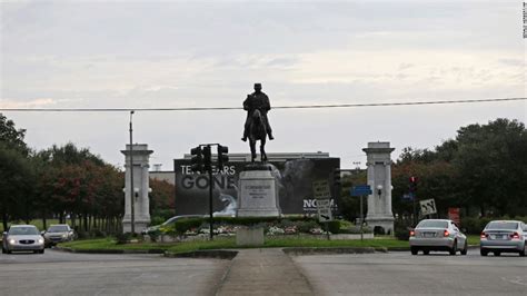 Pgt Beauregard Statue Comes Down In New Orleans Cnn