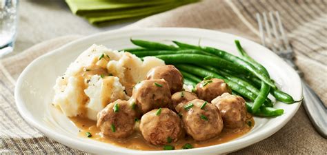 Boulettes de viande et sauce brune crémeuse
