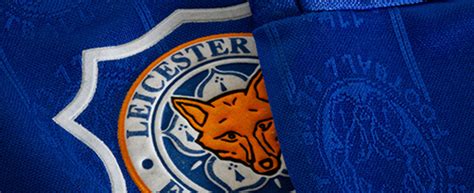 Holen sie sich das leicester city heimtrikot/auswärtstrikot/3rd trikot. Leicester City Trikot / Leicester City 3 Trikot 2016 17 ...