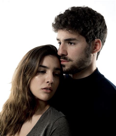 José condessa é um ator português. José Condessa e Bárbara Branco - Agenda Cultural de Lisboa