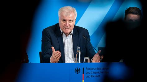 Eingebettet in die prächtige bergwelt des oberen ybbstales. BMI - Presse - Vorübergehende Grenzkontrollen an den ...
