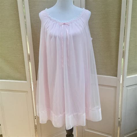 Vintage 1960s Vanity Fair Nightgown 60s Lingerie Vintage Pink Nightie Vintage 1960s