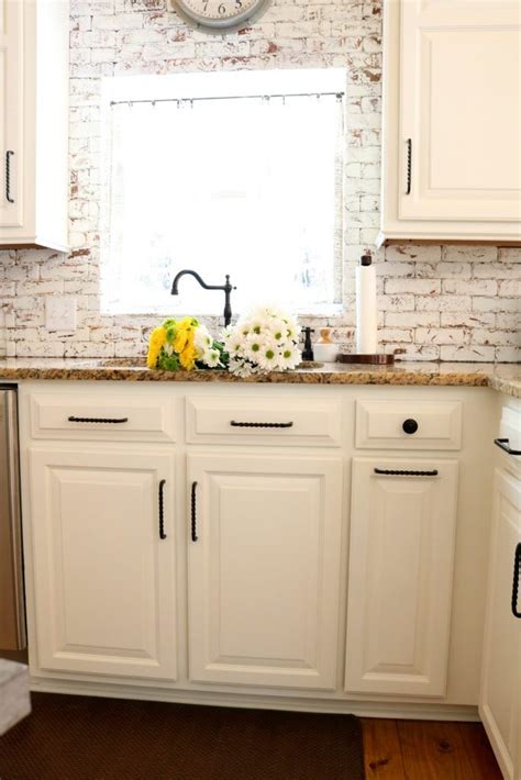 It can highlight the decor or contrast with it adding a textural touch and making your kitchen interesting, and i have a perfect option for you: How To Paint Brick | Kitchen renovation, Kitchen dining ...