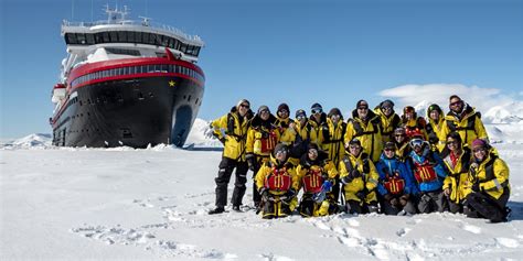 Meet Our Expedition Teams Hurtigruten