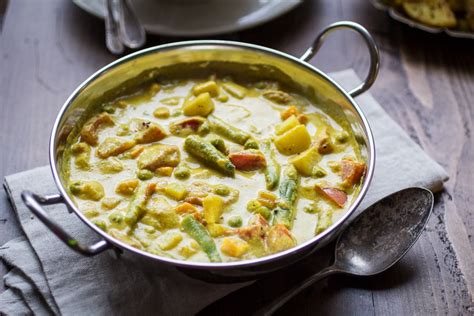 10 Vegetarian Indian Recipes To Make Again And Again The Wanderlust