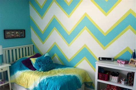 Blue is blindly trusted for the bedroom (thanks to its relaxing qualities). Chevron wall teen girl's room created by Lori Wilkes of ...