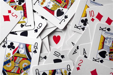 Take turns against your opponent or just solve the card puzzle, wether it is poker, solitaire or pexeso. Have Time to Kill Alone? Try These Fun One Player Card Games - Plentifun