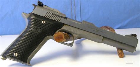What kind of car is a honda magna? AMT Automag II.22 Magnum Pistol for sale