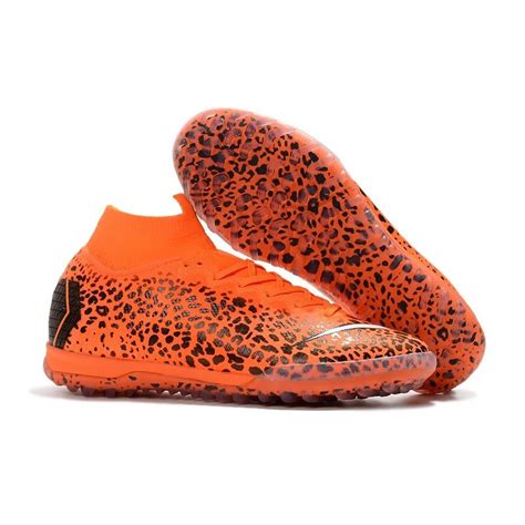 Ranging from wild safari prints, to ones capturing deep space, there's never a 'quiet' edition of cristiano ronaldo's signature cleats. Ronaldo Nike Mercurial SuperflyX 6 Elite CR7 TF Football ...