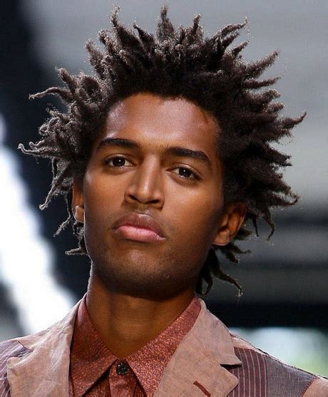 Man bun et barbe le bo gagnant 17 photos. Coiffure homme black