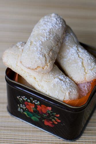 Oct 08, 2019 · here is tiramisu authentic italian recipe, an italian dessert made of savoiardi ladyfingers soaked in coffee, arranged in layers and filled with a cream made with mascarpone and eggs. Sööme silmadega: Savoiardi küpsised | Champagne cookies ...