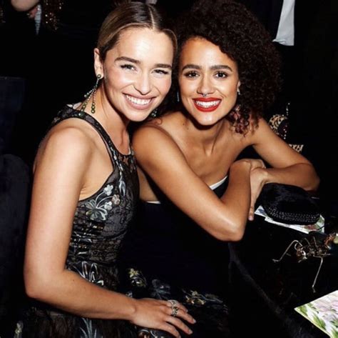 .960 публикаций — посмотрите в instagram фото и видео emilia clarke (@emiliaclarkegram). Emilia Clarke Instagram Game of Thrones star shows off ...