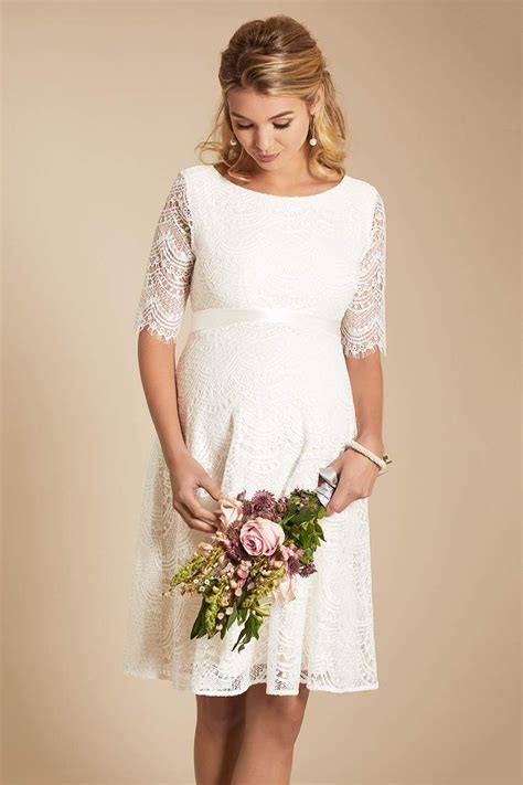 Brautkleider für schwangere werden im verhältnis zu einem normalen hochzeitskleid weniger nachgefragt. A-Line Umstandsbrautkleid mit Rückenausschnitt | Kleid ...