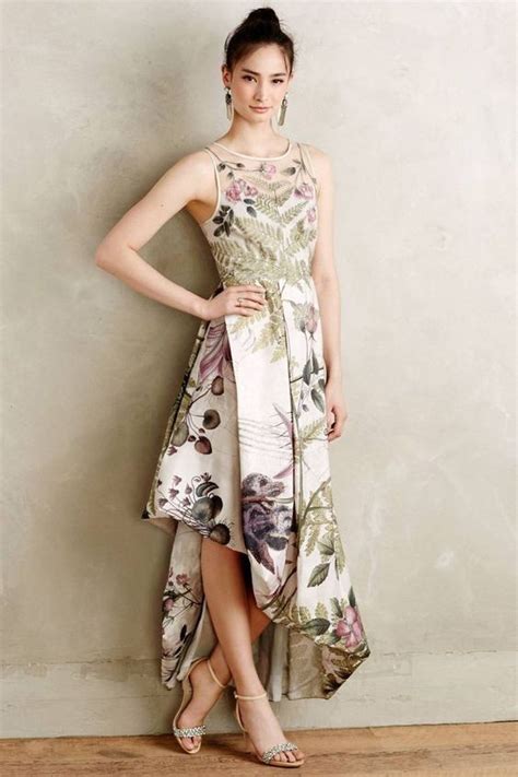 10 Inspirasi Baju Batik Wanita Modern | Galadiva.com
