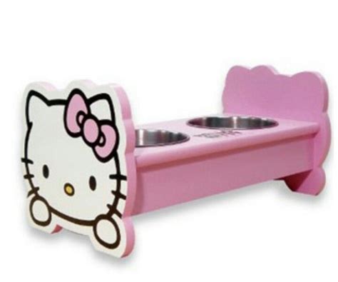 Con ayuda de hello kitty cocinare una deliciosa papilla, la cual comeré junto con hello. Pet food station | Cosas de hello kitty, Hello kitty ...