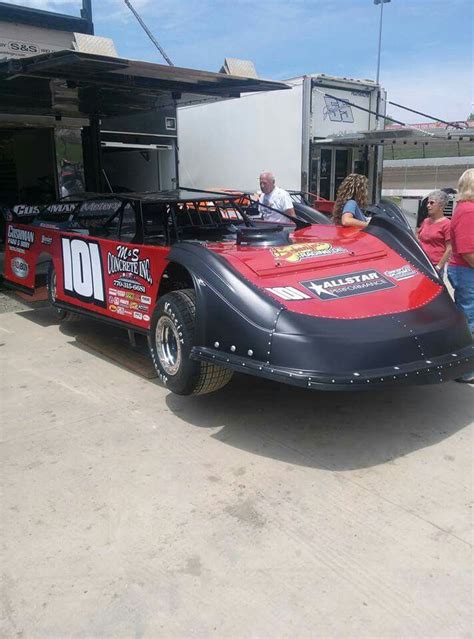 Casey roberts, caseykroberts lives in erie, pennsylvania studied speech and hearing at edinboro university of pennsylvania '14 missionary at world race at adventures in missions. Casey Roberts new look at The Dream 2016! | Late model ...