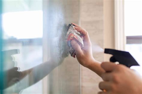 The Best Methods For Cleaning Glass