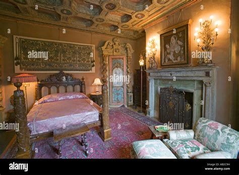 Interior Of Guest Bedroom At Hearst Castle America S Castle San Simeon