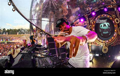 Dj Afrojack Performing Live At Tomorrowland Electronic Dance Music