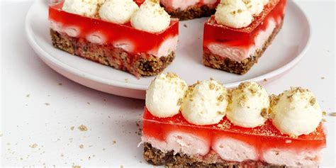 keto strawberry jel cheesecake bar simply delish