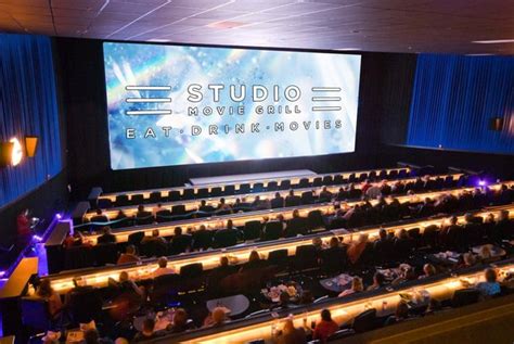At smg you can watch the best movies march 2019: Five of the Top Dine-In Movie Theaters In Phoenix - Nightlife
