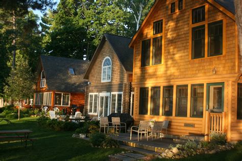 Leelanaus Rustic Resort Rental Cabins On Lake Leelanau Michigan