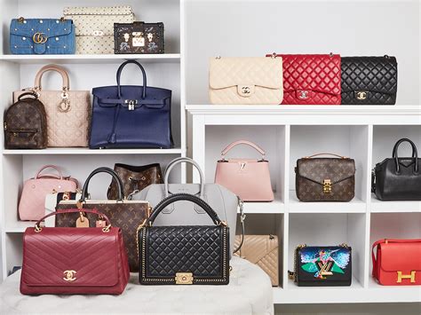 Nov 09, 2018 · keep all your favorite purses, clutches, and handbags organized and save space in your closet with these clever purse storage products, from acrylic dividers to door organizers. 44 Most Popular Designer Handbags Of All Time - Yoogi's ...