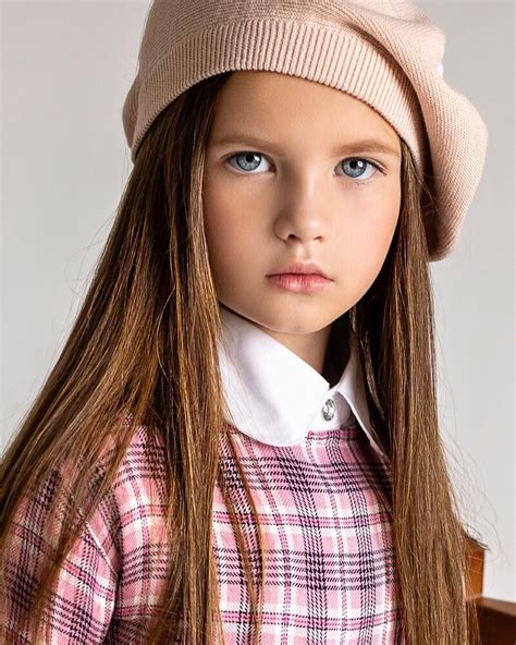 BAMBINI Stars Bambini Magazine In 2020 Girl Model Fashion
