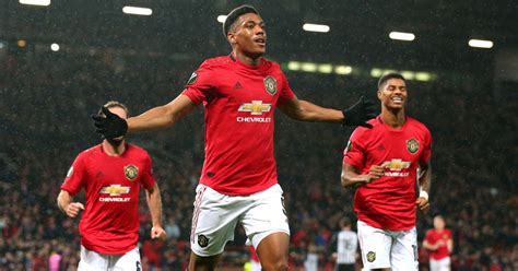 Would the red devils be able to secure the three points needed to return to the top of the league? Sheffield United vs Manchester United LIVE - Score and ...