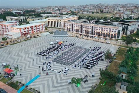 'gaziantep'e ve türkiye'ye halep kahkesini sevdiren, ve ramazan sofralarının vazgeçilmezi akşam simit markası olarak bilenen ve 71 yıllık. Gaziantep protokolü akademisyen ve öğrencilerle iftarda ...