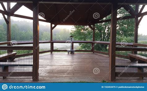 Es ist ruhig und friedlich und hat für jeden etwas dabei. Chestnut Ridge Metro Park Picture. Image: 152453475