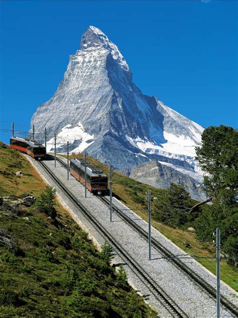 Gornergratbahn Mit Blick Aufs Matterhorn Matterhorn Switzerland