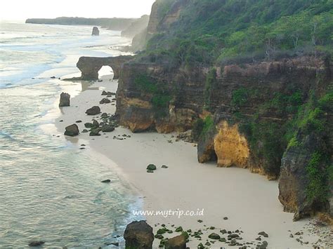 PUNCAK KEPUASAN ITU ADA DI TANJUNG MAREHA SUMBA BARAT DAYA