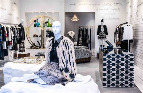 Houstons Luxury Shopping Mecca Beefs Up A New Wave Of Stores Is On