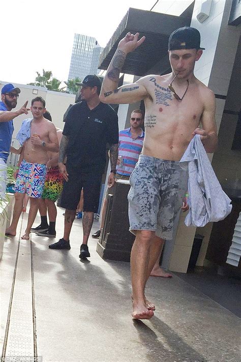 Drake said manziel had the tattoo even before the two met, which proved how much of a fan he. Johnny Manziel shows off new tattoos at Vegas pool party ...